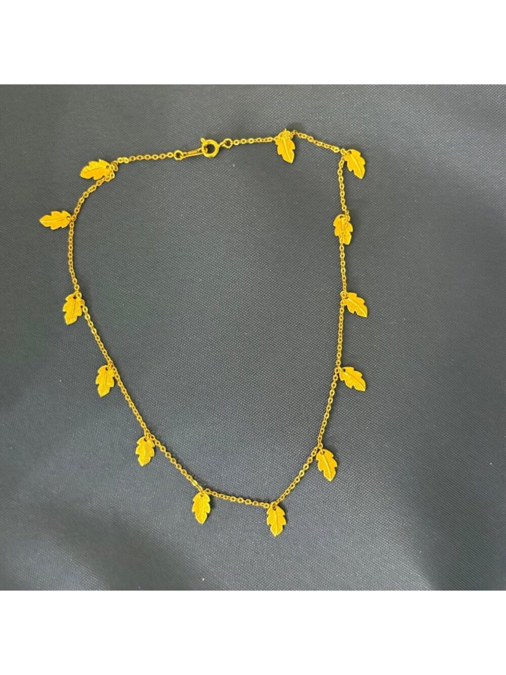 Avon Gold-tone Leaf Charm Necklace With Clasp Closure